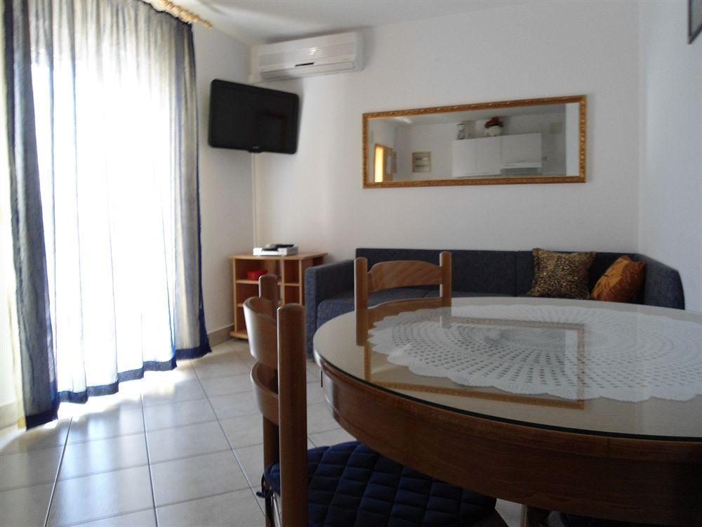 Apartmani Slavica Split Zewnętrze zdjęcie